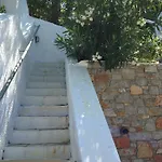 Bouboule Βίλα Βρωμόλιμνος
